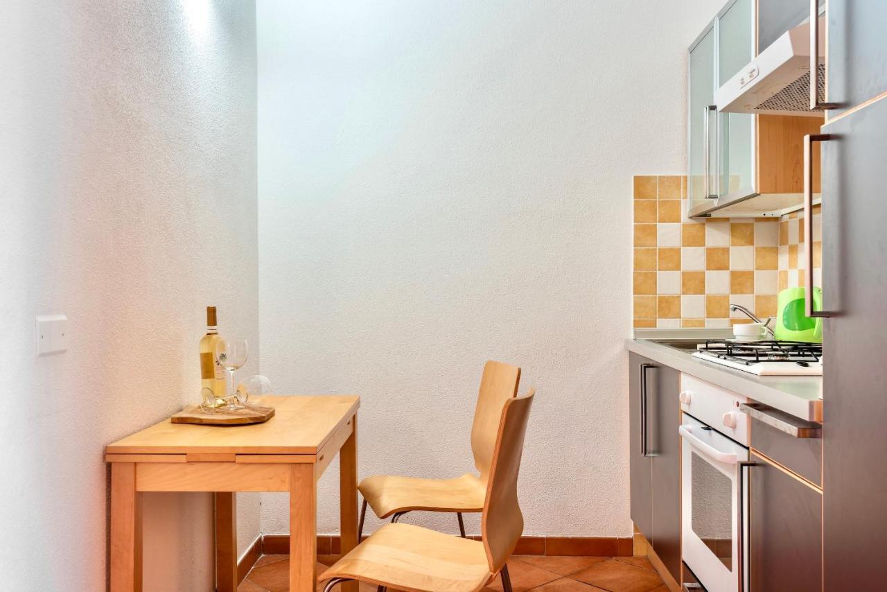 Apartments With Swimming Pool In Santa Teresa Di Gallura Exterior foto