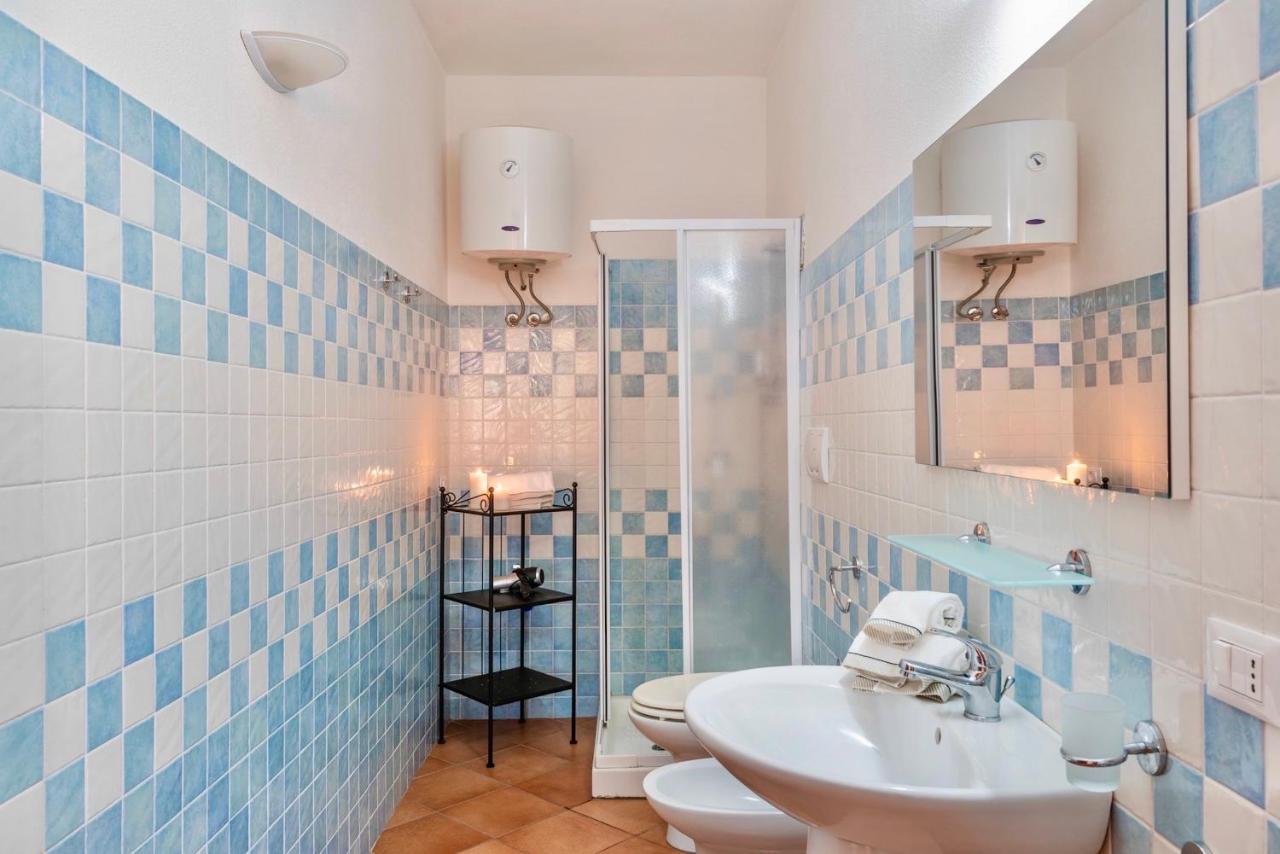Apartments With Swimming Pool In Santa Teresa Di Gallura Exterior foto